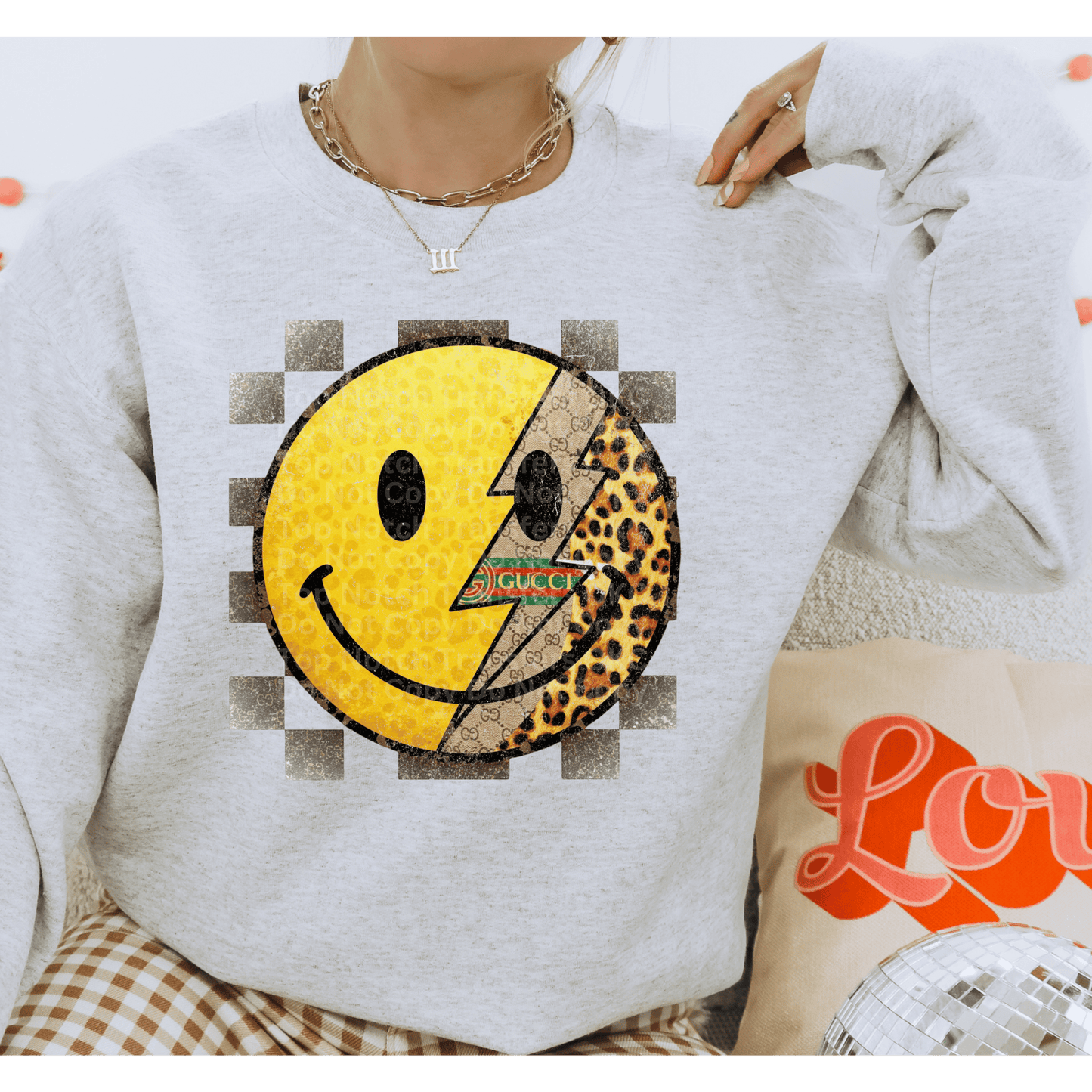 Bougie Smiley with Lightning Bolt DTF Transfer