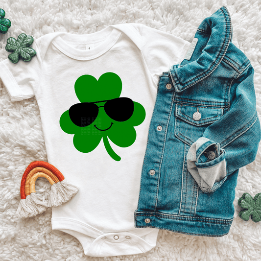 Shamrock w/ Glasses DTF Transfer