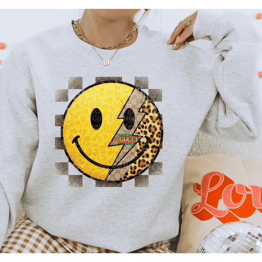Bougie Smiley with Lightning Bolt DTF Transfer