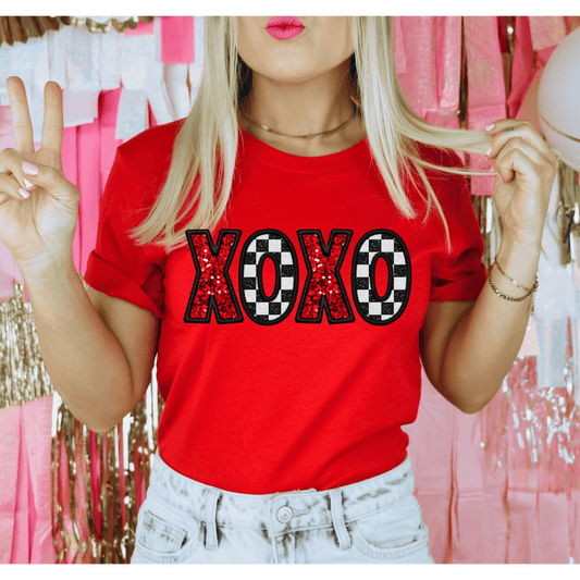 XOXO Red Retro Valentine’s T-Shirt
